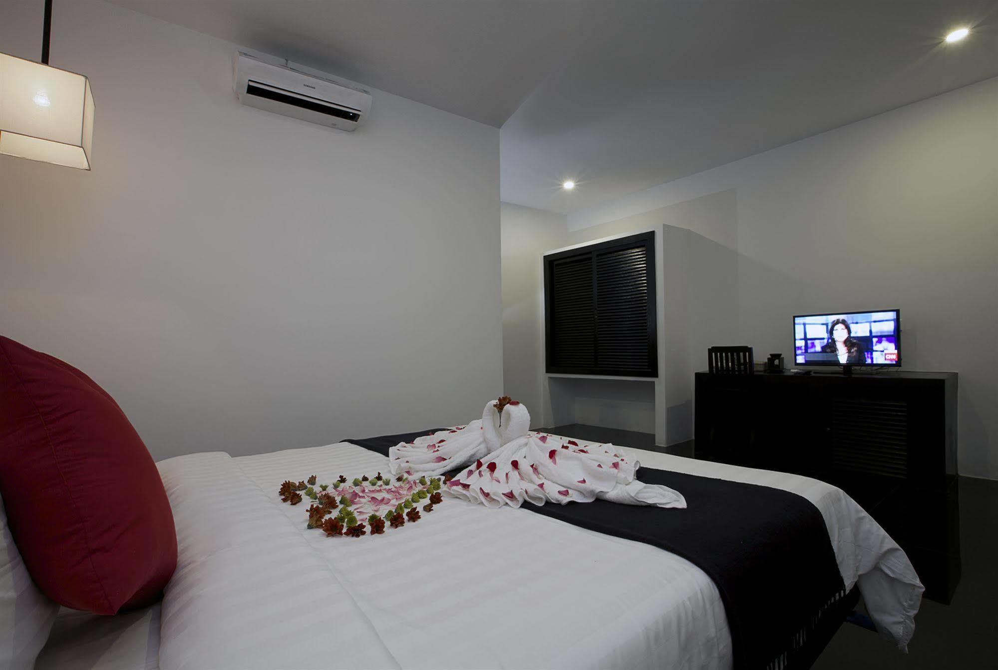 Samatika Villa Boutique Siem Reap Exterior photo